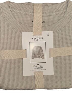 American Eagle Luxe Plush Crewneck Sweater and Short Set - Cream